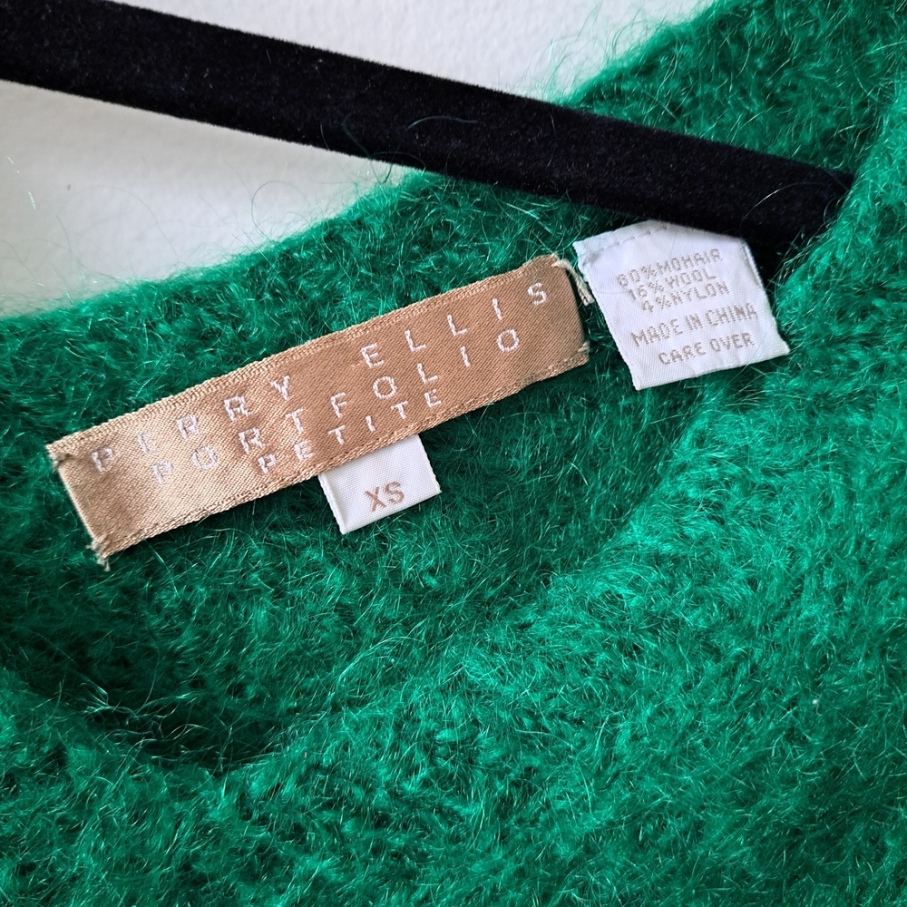 Perry Ellis Soft Fuzzy Mohair Sweater • 80s/90s Vintage Style • XS Petite - Picture 5 of 9